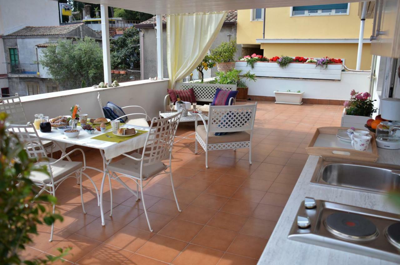 Apartment L'Attico Taormina Exterior foto