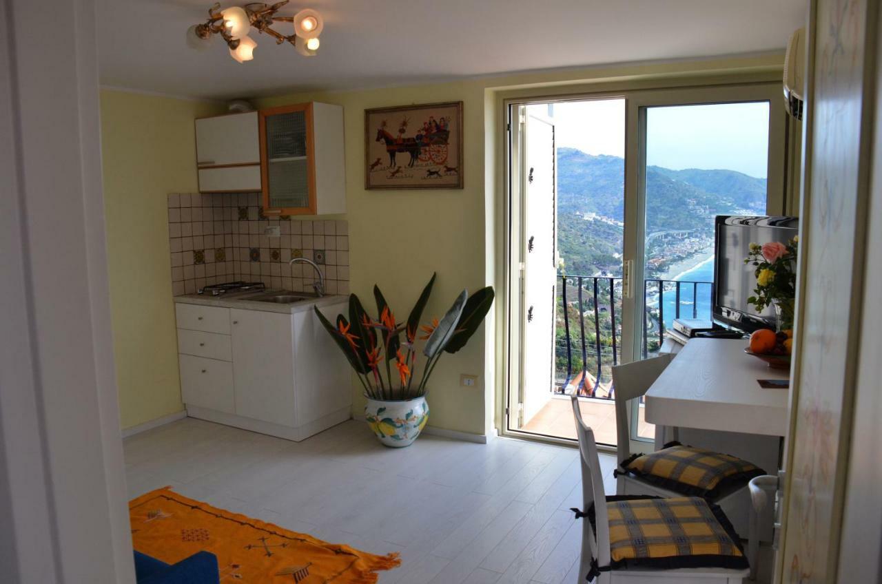 Apartment L'Attico Taormina Exterior foto