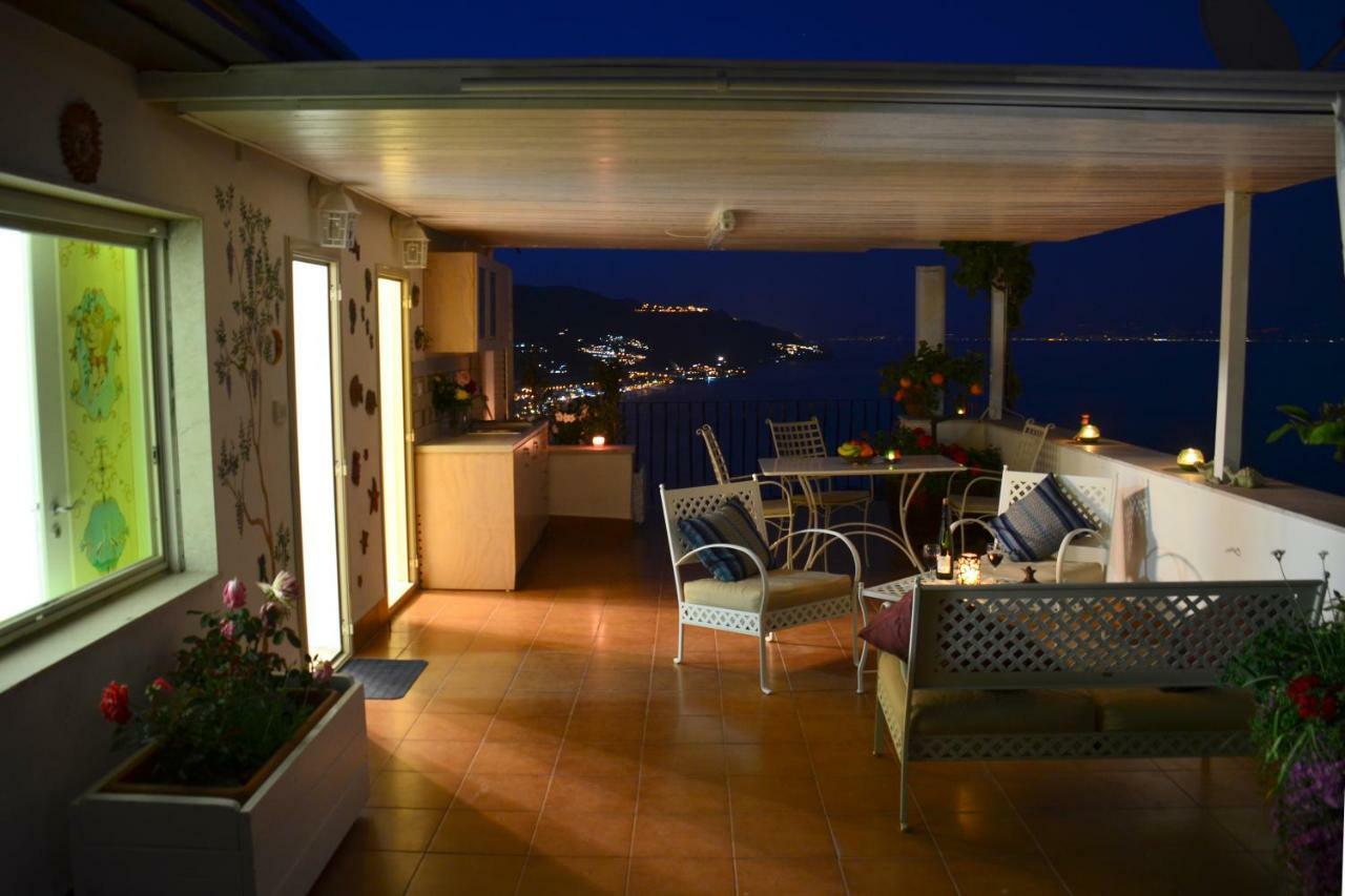 Apartment L'Attico Taormina Exterior foto